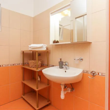Semesterbostad Anita By Interhome