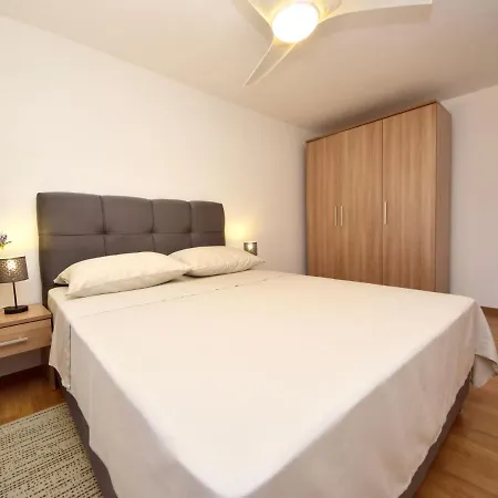 Semesterbostad Anita By Interhome
